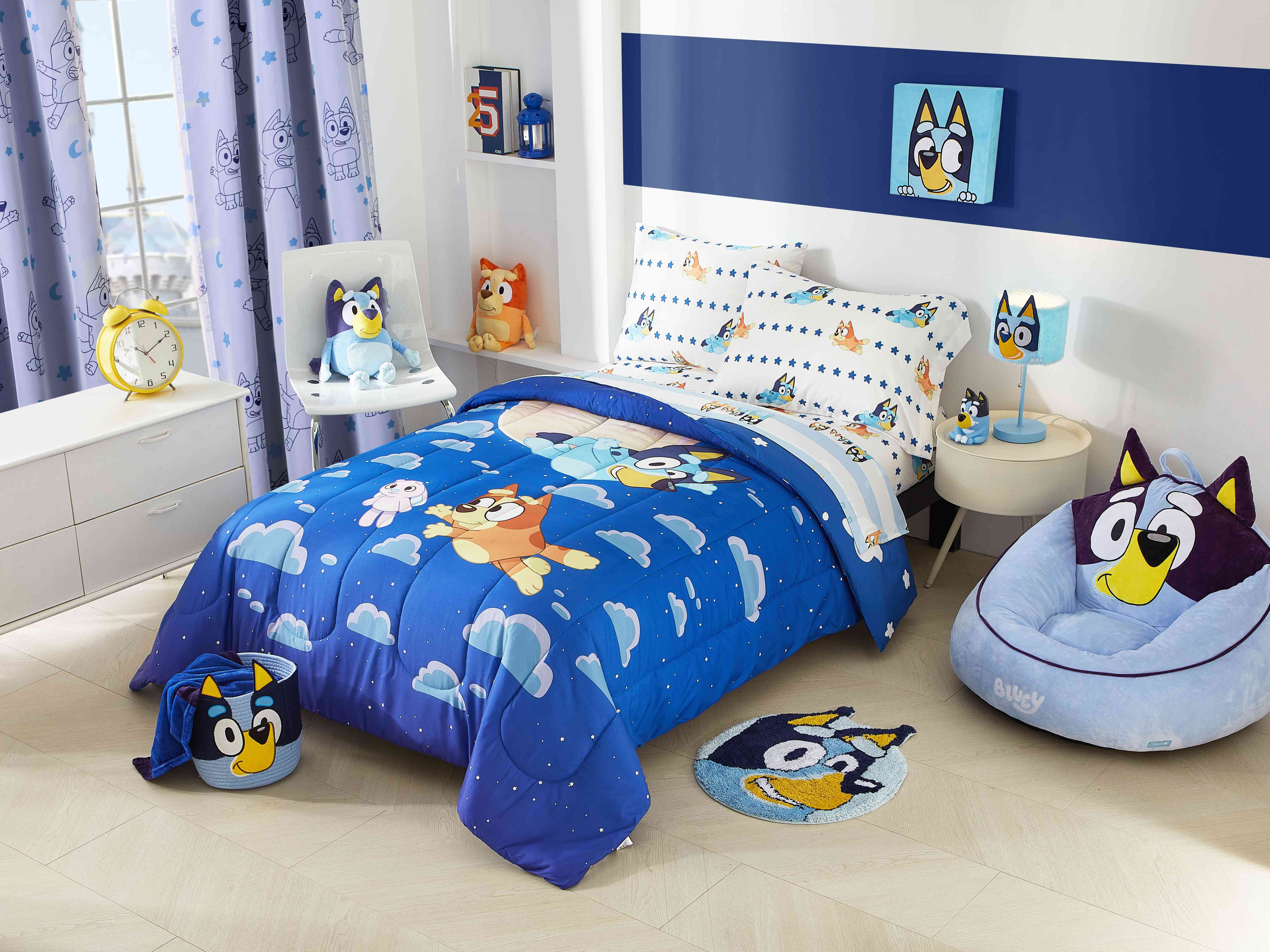 Bluey Kids Twin Blanket, 62 x 90, Microfiber, Blue, BBC