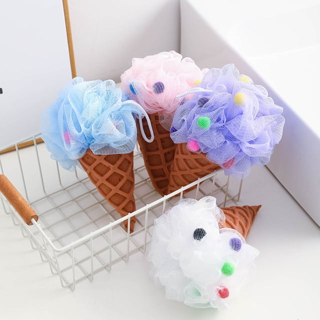 4 bolas de baño con dibujos de arcoíris y helado, cono rosa, cono blanco, cono morado y cono azul