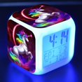 thumbnail image 1 of Reloj despertador pequeño con diseño de unicornio, con luz LED de colores y cambio de color, 1 of 6