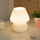 thumbnail image 2 of Lámpara de mesa de cristal creativa B & B luz de noche retro lámpara de mesita de noche para dormitorio decoración de estudio simple, 2 of 4