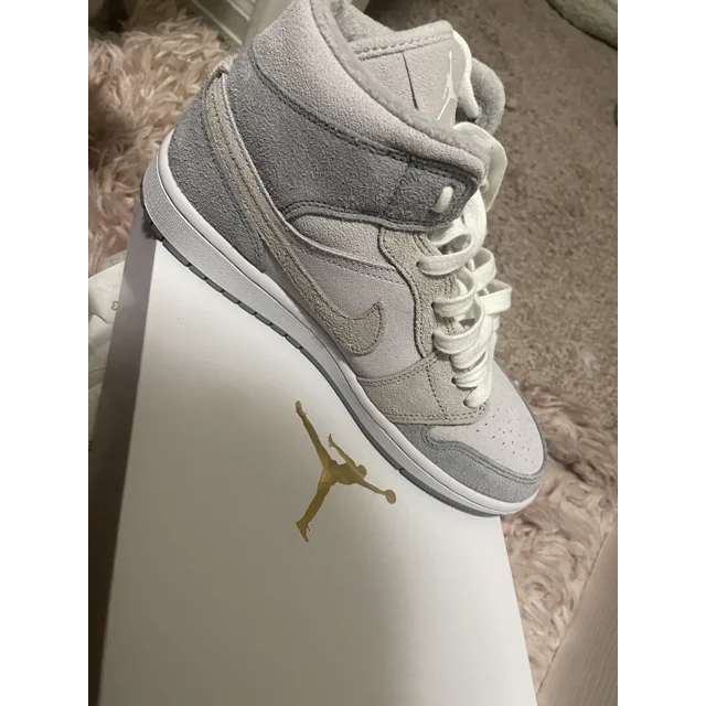 Size 8 - Jo r-dan 1 Mid SE Coconut Milk Particle Gray