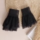 thumbnail image 5 of Suéter con mangas acampanadas falsas para mujer y niña, 2 piezas/par, con encaje plisado y puños fruncidos Negro, 5 of 8
