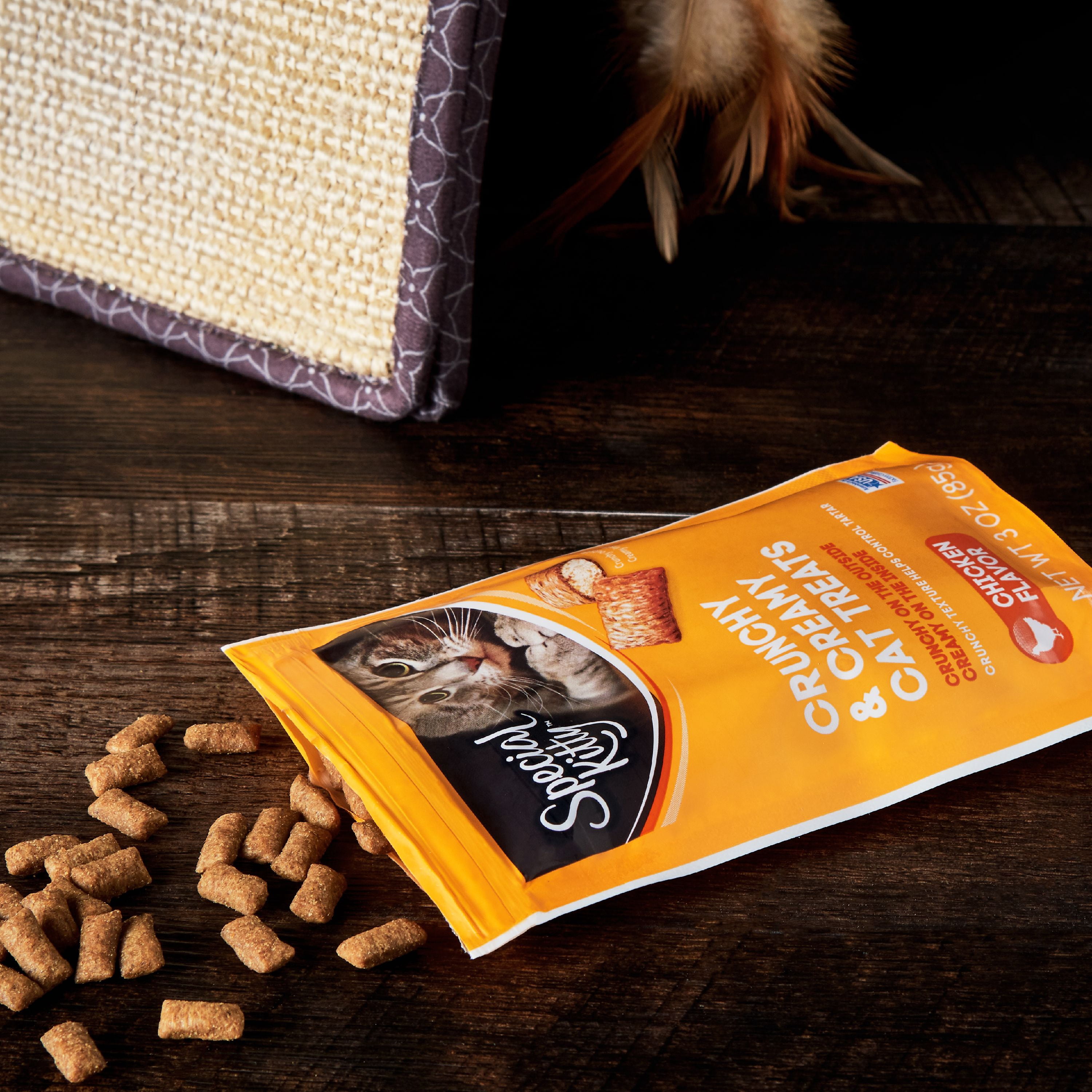 Special Kitty Crunchy & Creamy Cat Treats, Chicken Flavor, 3 Oz