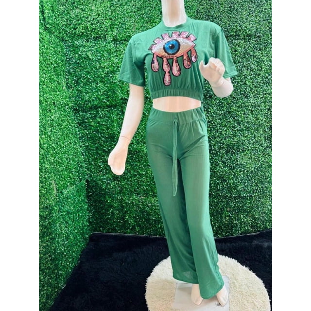 Conjunto De Ojo Turco Blusa Y Pantalón AcampanadoColor Verde Militar Talla Unitalla Marca Emil SaEs