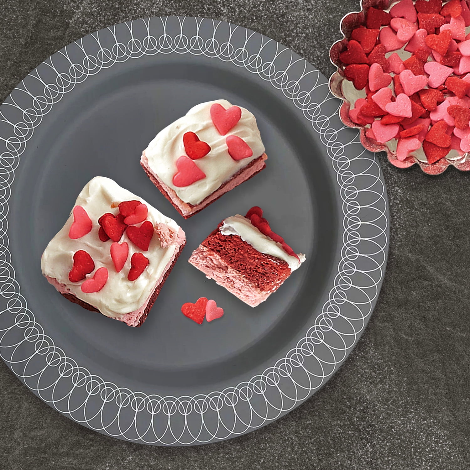 Easy-Bake Ultimate Oven Toy Refill Mix, Red Velvet and Strawberry Cakes, Play Food, Ages 8 up