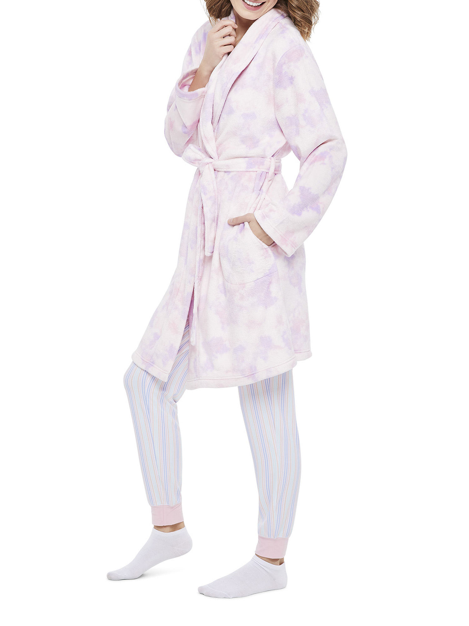 GEORGE Tie Dye Afternoon Polyester Robe (Women's or Women's Plus) 1 Pack - image 3 of 7