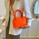 thumbnail image 1 of Bolso de mano para mujer, color caramelo, fieltro, informal, para mujer, bandolera (naranja), 1 of 6