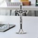 thumbnail image 5 of Cruz Católica Aleación De Zinc Metal Hecha A Mano Base Vertical Extraíble Hermosa Cruz De Pared De Crucifijo Para Tocadores ANGGREK Arte y Manualidades, 5 of 8