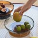 thumbnail image 4 of Frutero de cristal con pedestal, transparente, decorativo, for servir aperitivos, perfecto for la sala de estar., 4 of 9