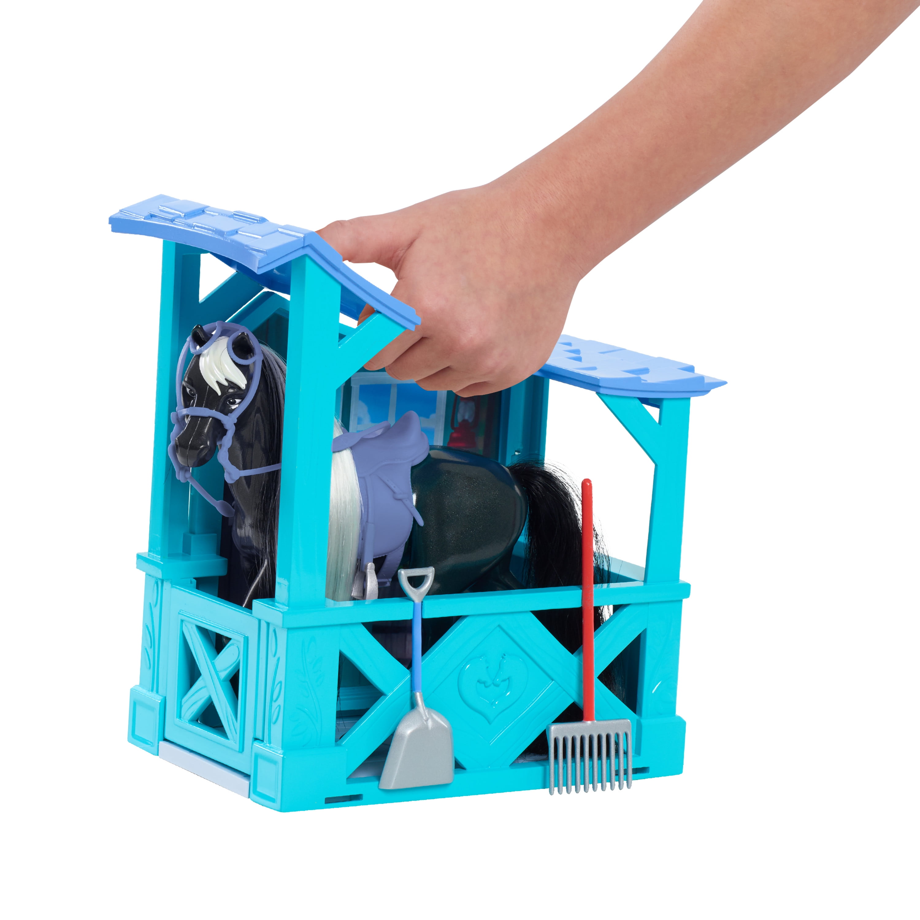 spirit riding free horse and stable set