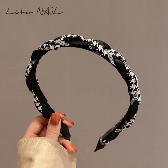 ‌"French-style Retro Black-White Houndstooth Hairband for Women, Elegant Versatile Outing New Rhinestone Headband and Hair Clip"