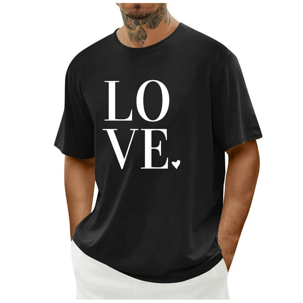 Tops para hombre, blusas y camisas de cuello redondo y manga corta para hombre. Camiseta/camisa informal de cuello redondo y manga corta con estampado de corazones para hombre. Tops de poliéster para