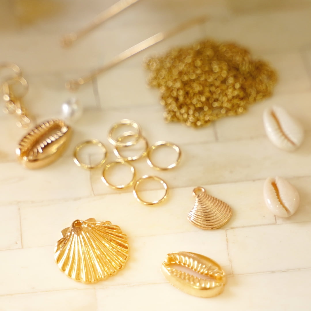 Next Style D.I.Y. Gold Chic Shell Jewelry, Create 10 Premium Jewelry Pieces