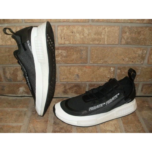 New Ad-id-as NMD R1 Spectoo Mens 13 M Athletic Shoe H67408/ Black-White MSRP $99