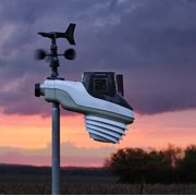 AcuRite Atlas Weather Station with HD Display for Temperature, Humidity, Wind Speed/Direction with Hyperlocal Forecast, Alerts, and Barometer (01125M)