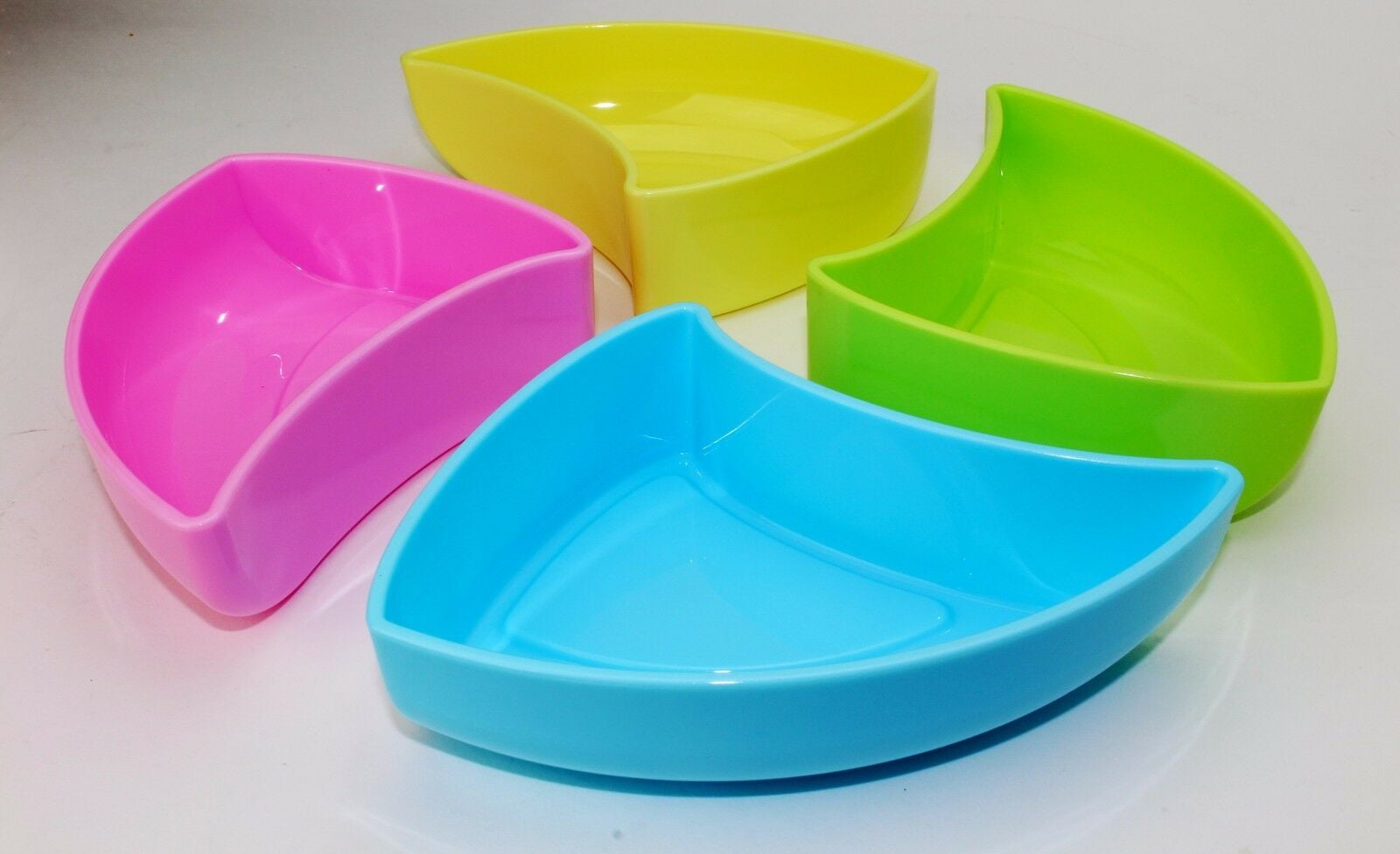 Novelty Design Lucky Cat Candy Box Durable Plastic Bright Color Kitchen Organizer LS02086