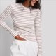 thumbnail image 5 of Camiseta Básica Informal de Larga con Cuello Redondo, Elástica y Acanalada para Mujer. Caqui L, 5 of 7