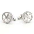 thumbnail image 3 of Cufflinks Silver Hubcap con diseño de neumático para hombre, 3 of 3