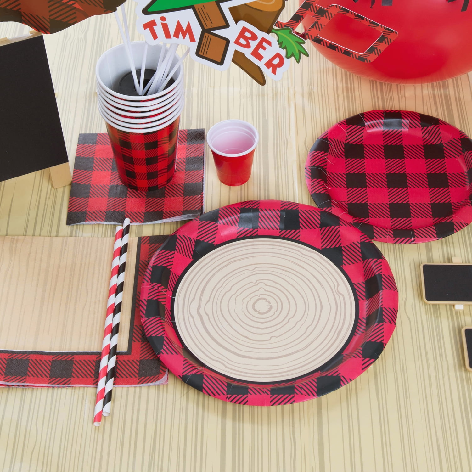 buffalo plaid paper plates