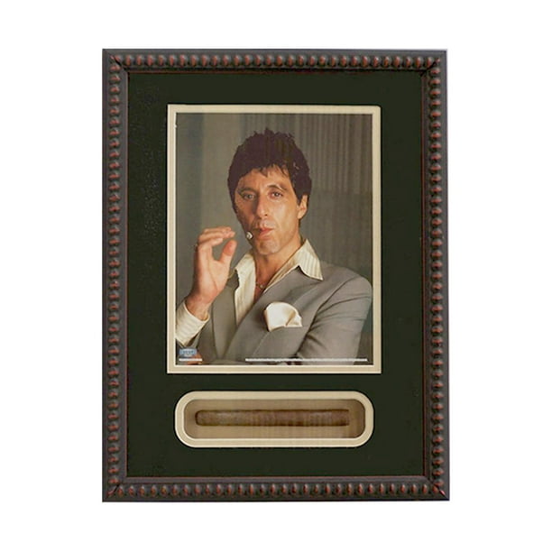 Foto enmarcada de Shadowbox, recuerdos de Scarface Al Pacino