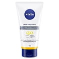 thumbnail image 2 of Crema para manos NIVEA q10 3 en 1 anti-arrugas 75 ml, 2 of 4