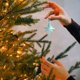 thumbnail image 4 of Decoraciones Del Árbol de Navidad Paquete de Regalo de Plástico Azul Conjunto de Combinación, 9x9x13.5cm con Cuerdas Colgantes Perlas para la Fiesta de Vacaciones Del Hogar Ornamentos Del Árbol de Nav, 4 of 6