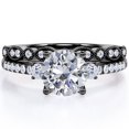 thumbnail image 1 of Anillo de boda JeenMata Trilogía Moissanita Redonda 1,75 Quilates Diseño Vintage Milgrain Pavé Baño de Oro Negro 18 K sobre Plata, 1 of 6