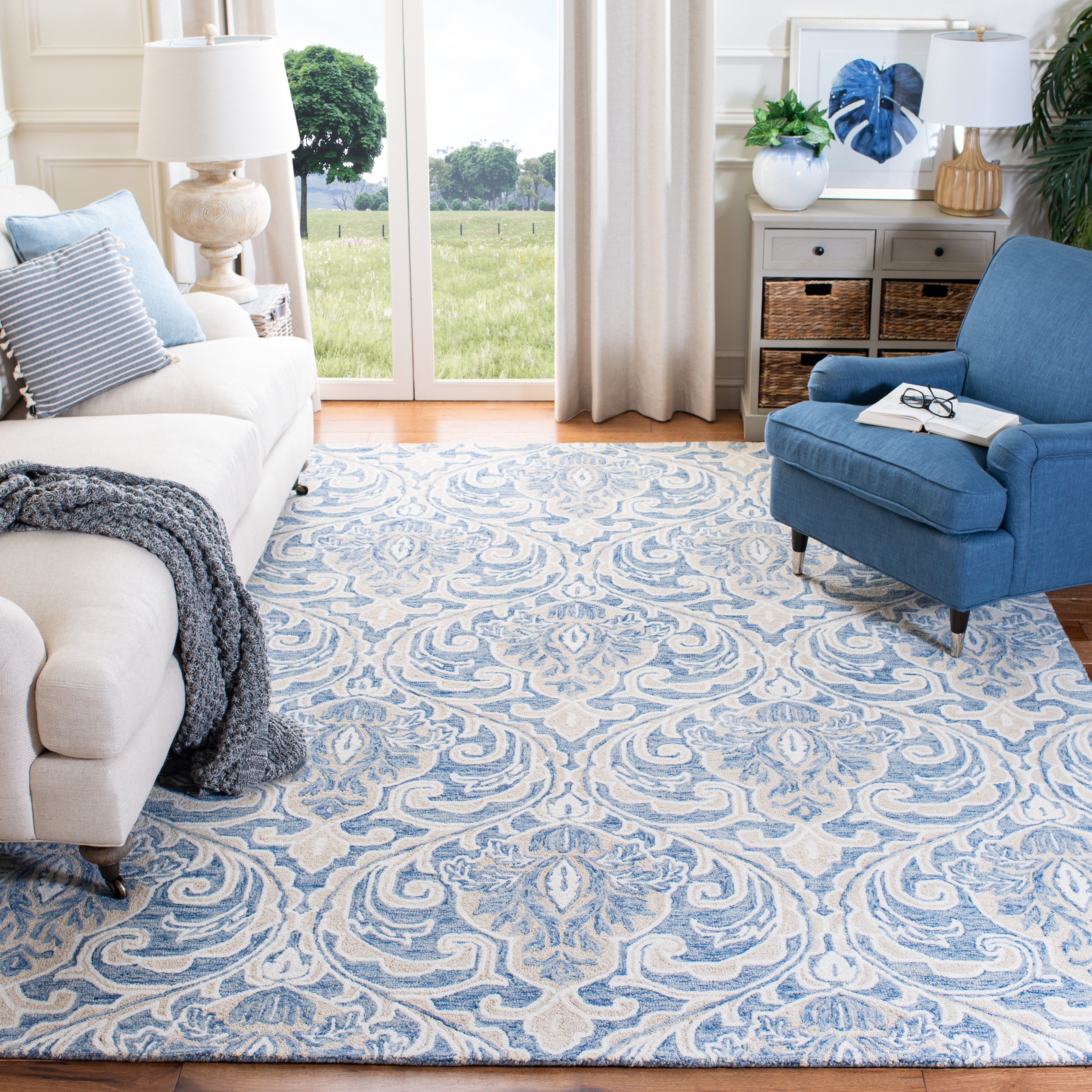 SAFAVIEH Micro-Loop Cornelius Floral Area Rug, Blue/Ivory, 8' x 10'