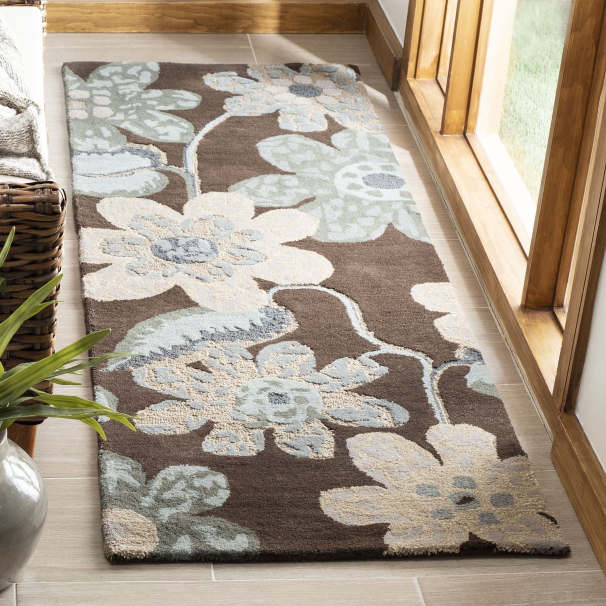 SAFAVIEH Bella Dayna Floral Flowers Wool Area Rug, Brown/Multi, 8' x 10'