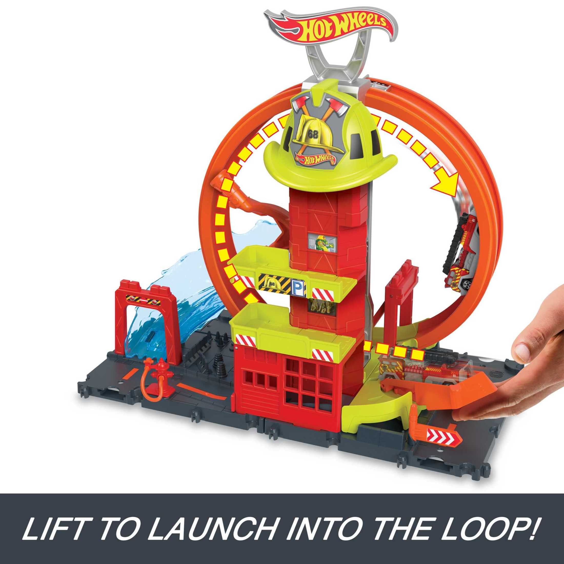 Hot Wheels City Super Loop Fire Station Playset & 1 Toy Firetruck in 1:64 Scale