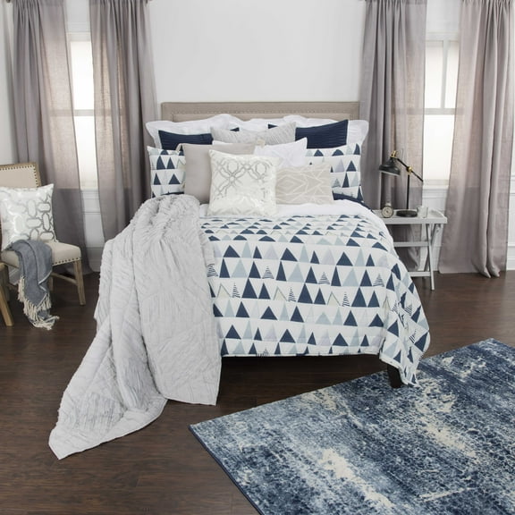 Rizzy Home Cotton 90"x92" indigo Geometric 3 Piece Quilt Set