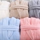 thumbnail image 3 of Qarigey Ropa de dormir de terciopelo coral para hotel Toalla de baño grande gruesa Albornoz largo Camisón agradable para la piel Pijamas de Pijama Blanco, 3 of 6