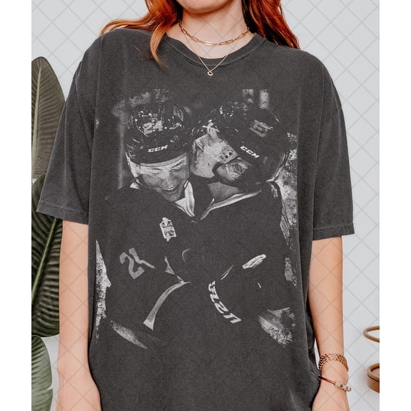 Hockey Romance Booktok Fan T-Shirt