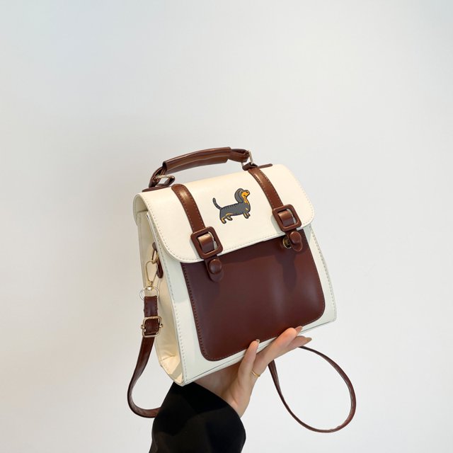 Mochila francesa retro de color contrastante, nueva mochila de otoño 2025, pequeña, cuadrada, de un solo hombro, moderna y versátil, para uso diario.