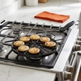 thumbnail image 5 of Parrilla para Arepas – Arepa Grill for Stovetop & Gas Burner, Heat Diffuser Plate for Even Cooking, Durable Enamel-Coated Iron with Non-Slip Handle – Perfect for Flatbread, Tortilla & More, 5 of 6