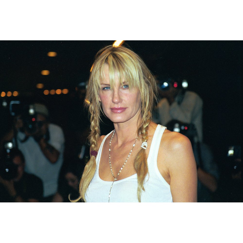daryl hannah ny premiere dummy 9102003 by janet daryl hannah ny premiere dummy 9102003 by janet