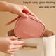 thumbnail image 5 of Bolsa de almacenamiento de toallas sanitarias portátiles impermeables - Organizador de maquillaje de 5.9x5x2.4 "- Bolsa de viaje multifuncional - Cuero PU - 4 colores - Regalo perfecto para mujeres, 5 of 6