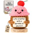 thumbnail image 1 of Muñeca de ganchillo hecha a mano con forma de cupcake positiva, regalo de amistad, 1 of 7