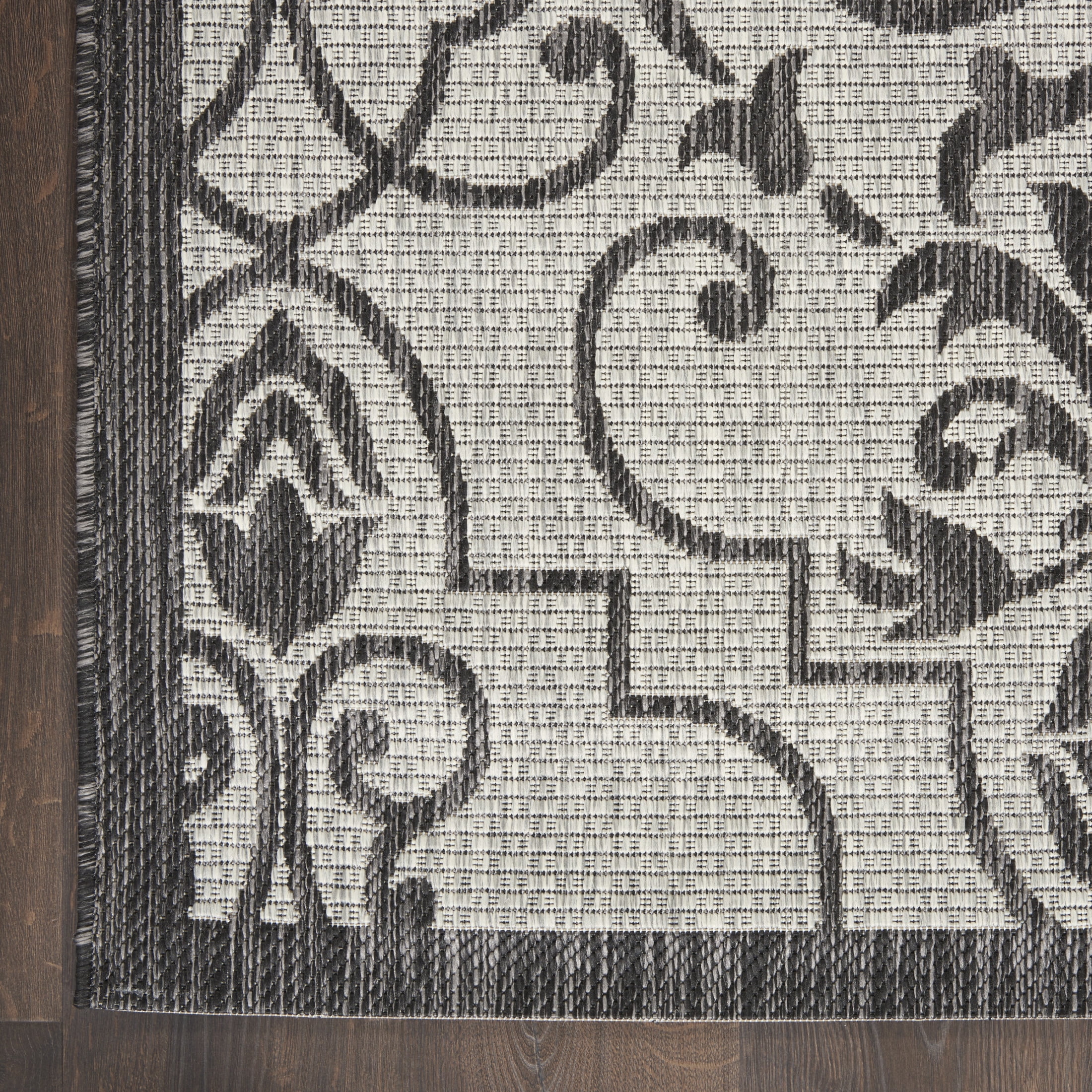 Nourison Country Side 2'2" x 3'9" Ivory/Charcoal Transitional Rug