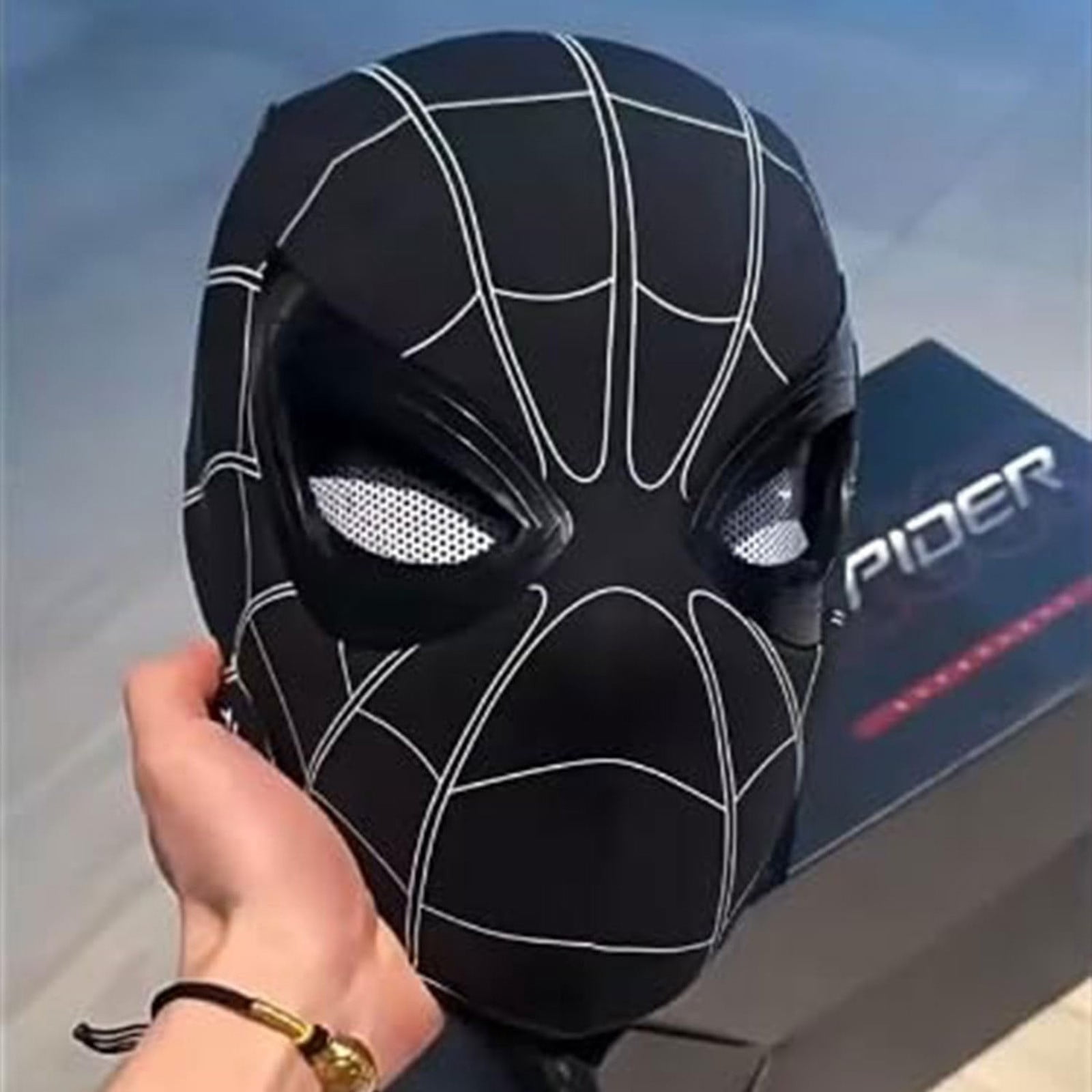 Electric Blink Spider Superhero Mask Ring Remote Control Moving Eyes USB Rechargeable Helmet Color Box Packaging Cosplay Outfit Accessories Gift