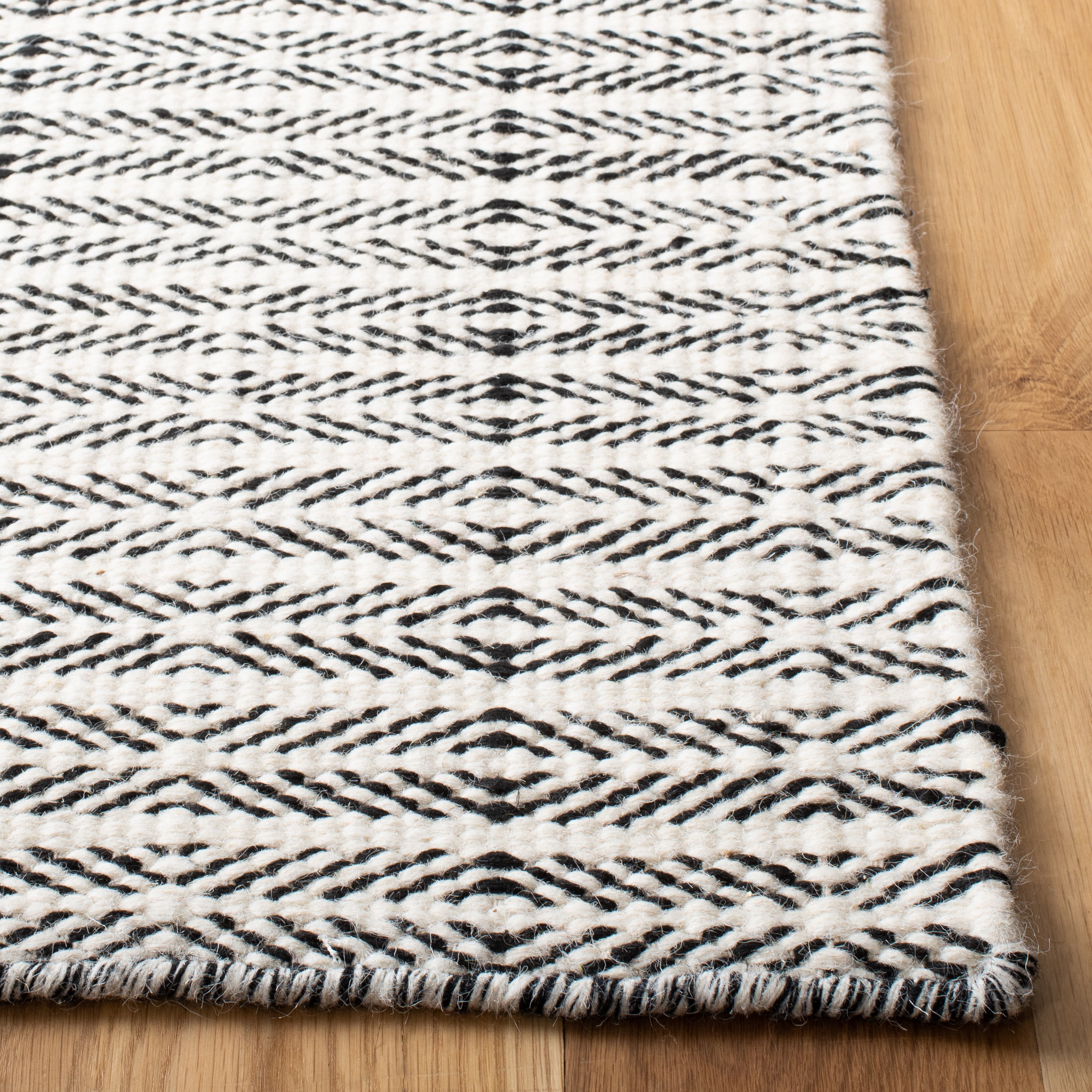 SAFAVIEH Vermont Zachary Striped Area Rug, Black/Ivory, 9' x 12'
