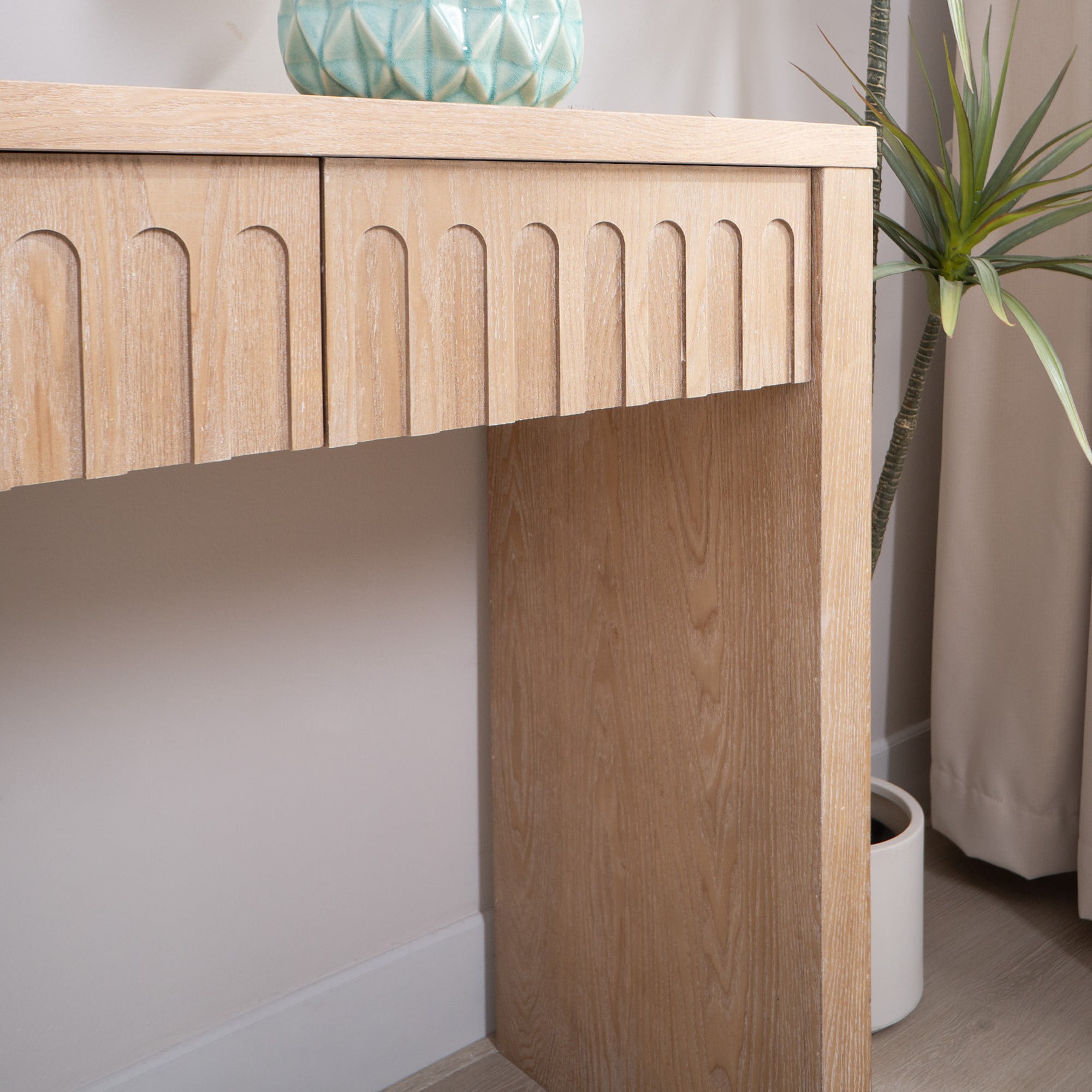 Modern Console Table with 4 Drawers, 59.2" Entryway Table (Natural)