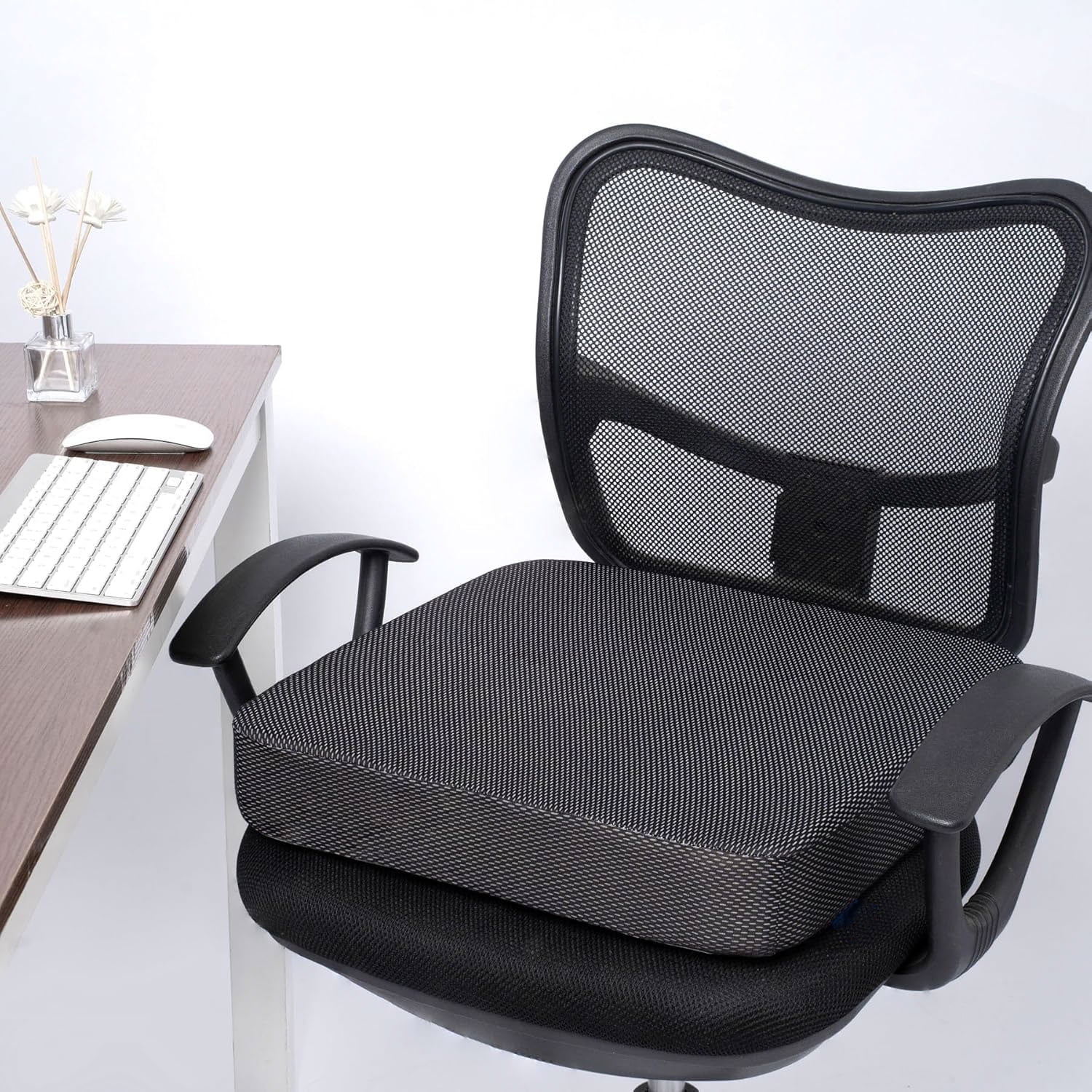 Pressure Sore and Tailbone Pain Relief Memory Foam Wheelchair Seat Cushion for Wheelchair Office Chair
