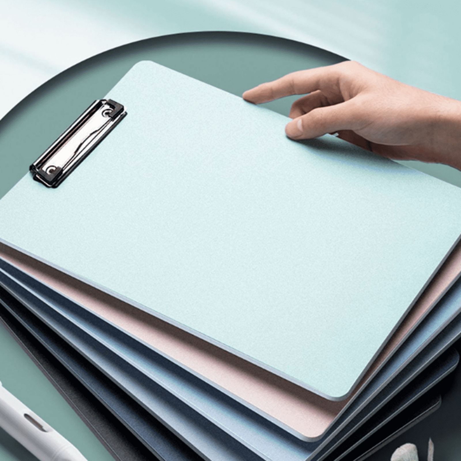 Bxaolu Plastic Clipboard, Holds 8.5 x 11 Sheets, 4 Pack Clipboards Folder for Office Supplies, Light Green