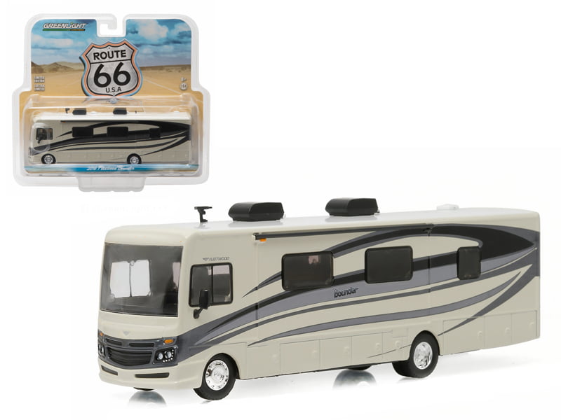 Greenlight 2016 Fleetwood Bounder Route 66 1/64 2015 Gold New S3/3
