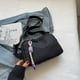 thumbnail image 2 of Bolso de pecho para mujer, riñonera informal, riñonera deportiva para corredor, riñonera informal (negro) Likrtyny Para Estrenar, 2 of 5
