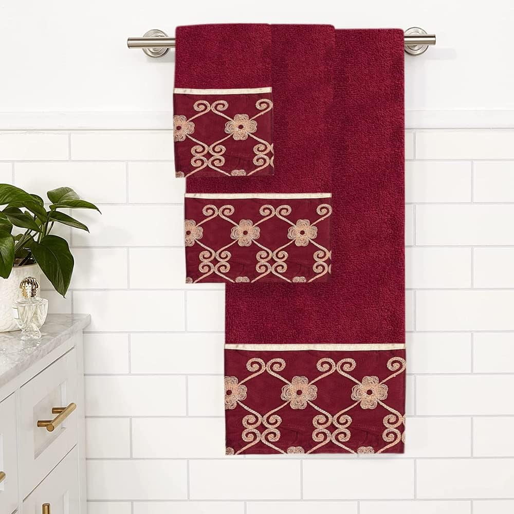 Popular Bath Elegant Rose 3-piece Bath Towel Set Color: Burgundy and Gold