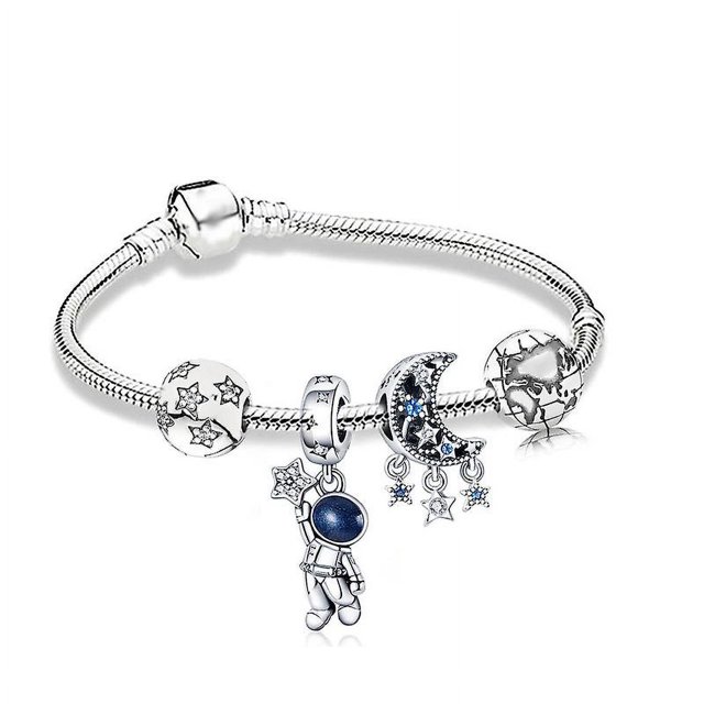 Pulsera exquisita con diseño de astronauta y la Tierra, regalo para damas, pulsera plateada con borlas, luna y estrellas (17 cm)