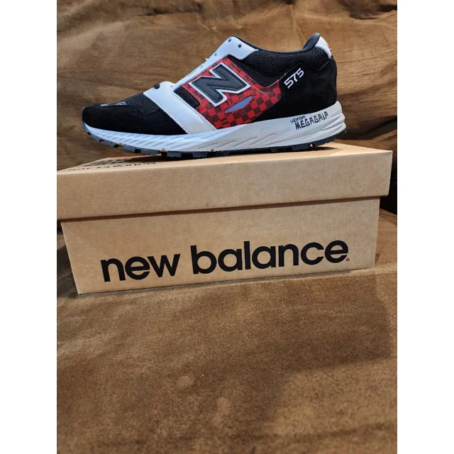 AUTHENTIC NEW BALANCE MENS HARAJUKU TRAINERS (MTL575HJ) SIZE 8.5D