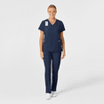 thumbnail image 1 of Uniforme médico con filipina cuello en V y pantalón Cargo para mujer color azul marino - Marca Wink, 1 of 2